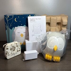 SET- Young Living 3 NEW Essential Oils + NIB Feather the Owl ultrasonic diffuser